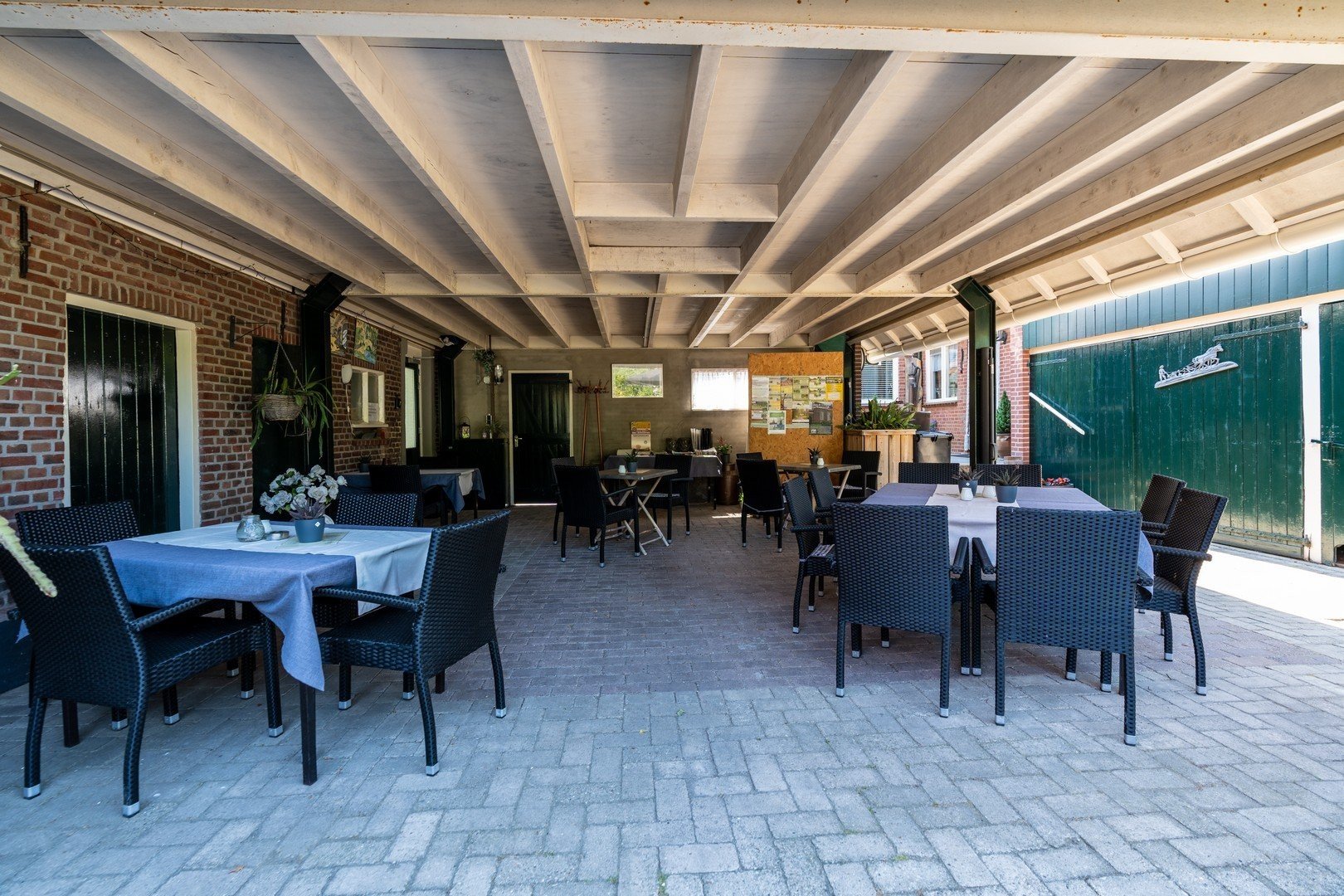 Veenemaat winterswijkkotten overdekt terras